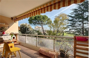 studio à la vente -   06600  ANTIBES, surface 29 m2 vente studio - UBI461846015